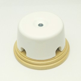 Распределительная коробка керамич. Арбат (белая) на подложке